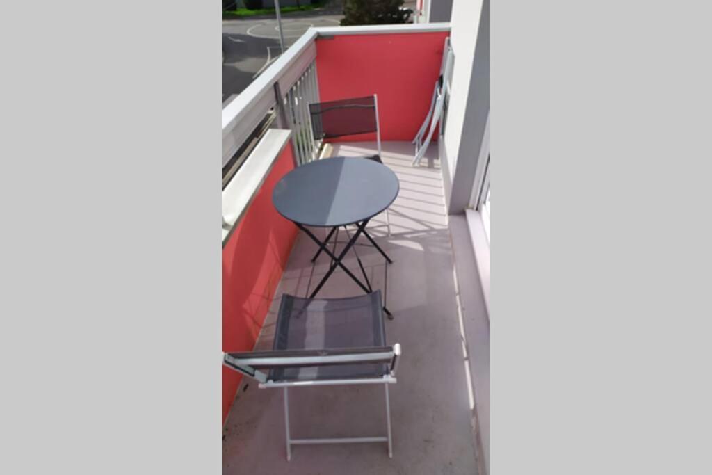 Chez Romain, Appartement Proche Commerces Et Centre Ville Avec Wifi Verdun-sur-Meuse Kültér fotó