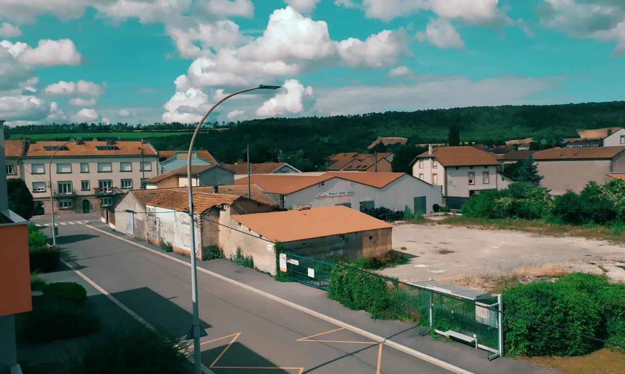 Chez Romain, Appartement Proche Commerces Et Centre Ville Avec Wifi Verdun-sur-Meuse Kültér fotó
